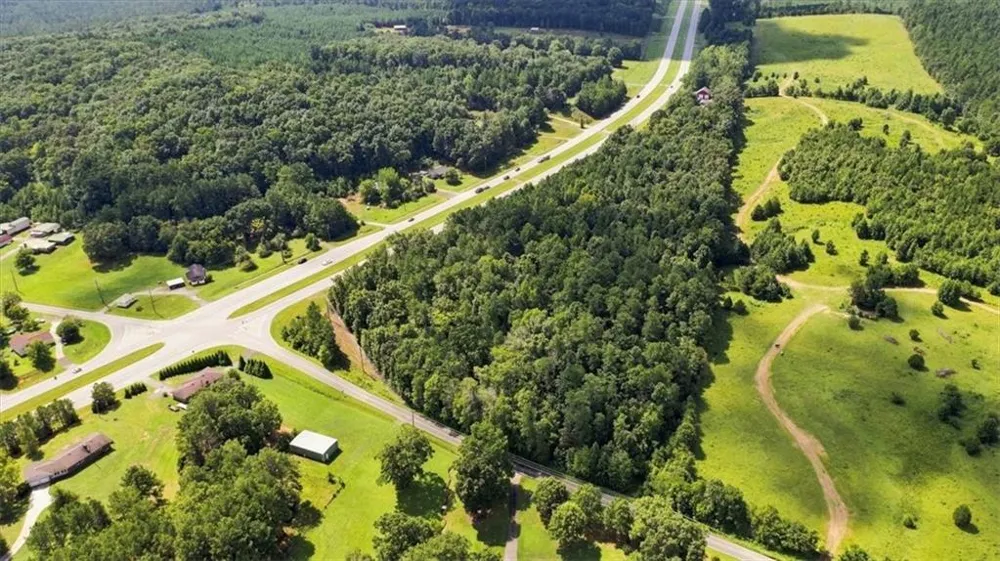 3686 Buchanan Highway Cedartown, GA 30125