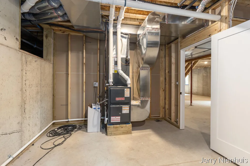 5846 113th Avenue Pullman, MI 49450