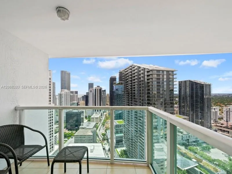 41 SE 5th St #2310 Miami, FL 33131