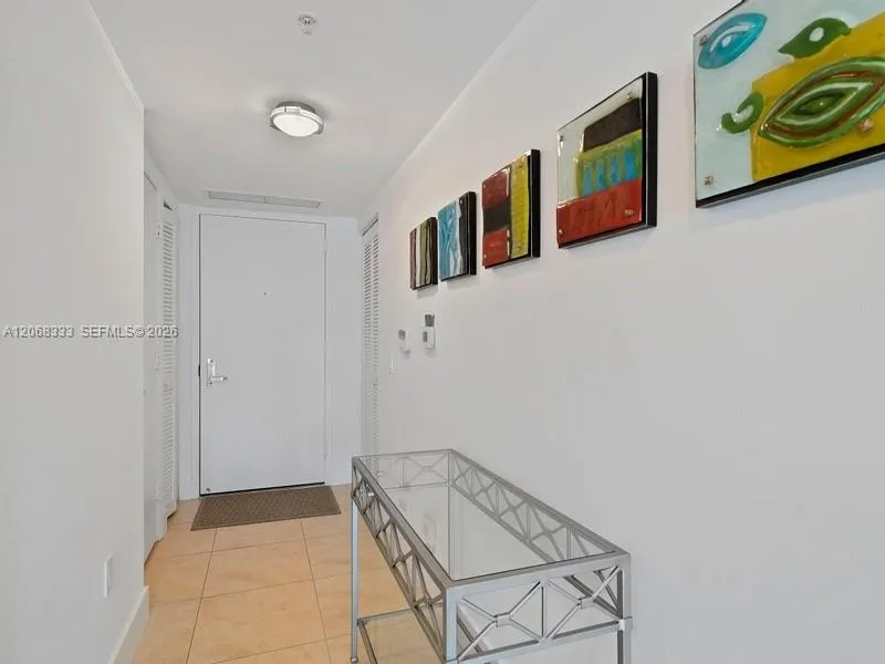 41 SE 5th St #2310 Miami, FL 33131