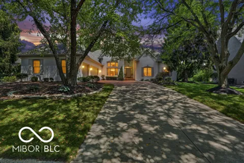 10504 Chestnut Hill Circle
