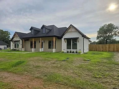 7727 Molina Drive Tyler, TX 75704