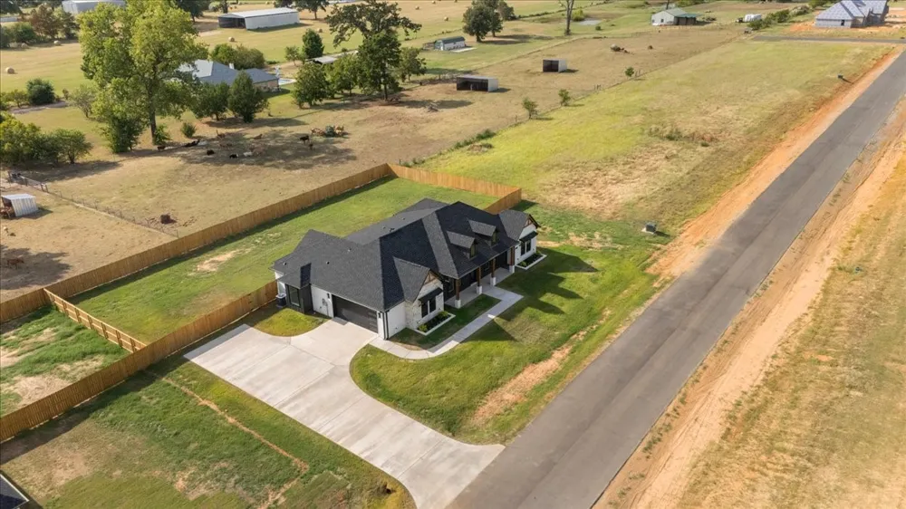 7727 Molina Drive Tyler, TX 75704