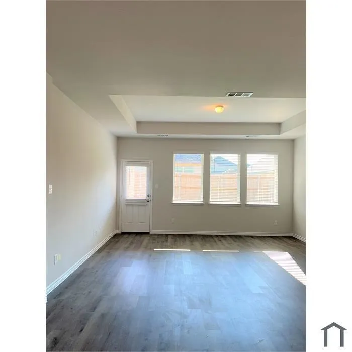 8312 White Pine Drive Fort Worth, TX 76123
