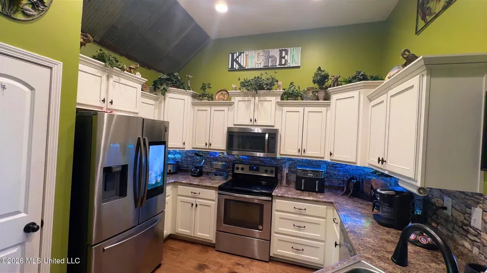 104 Creekside Drive Senatobia, MS 38668