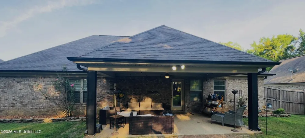 104 Creekside Drive Senatobia, MS 38668