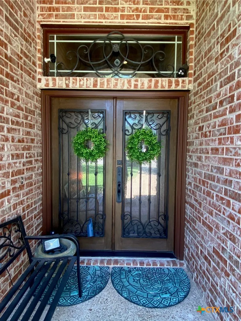 210 Ranchgate Trail McGregor, TX 76657