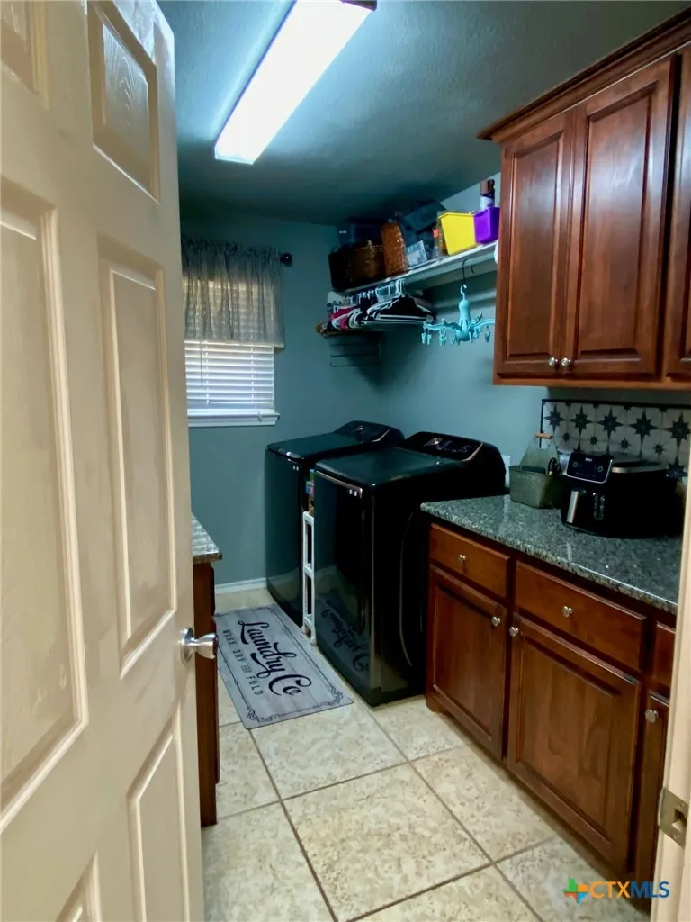 210 Ranchgate Trail McGregor, TX 76657