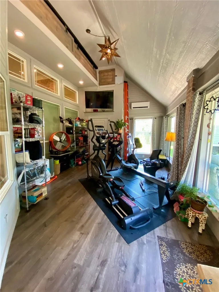 210 Ranchgate Trail McGregor, TX 76657