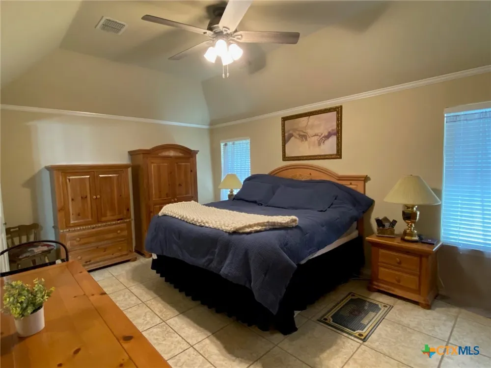 210 Ranchgate Trail McGregor, TX 76657