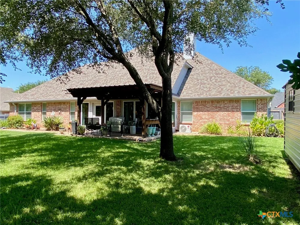 210 Ranchgate Trail McGregor, TX 76657