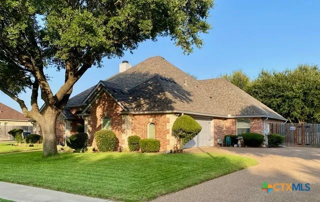 210 Ranchgate Trail McGregor, TX 76657