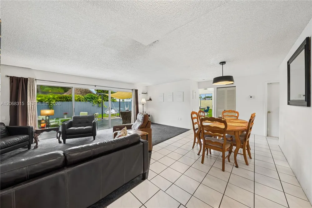10331 SW 130th Ave Miami, FL 33186