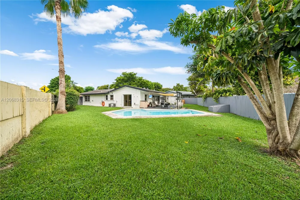 10331 SW 130th Ave Miami, FL 33186