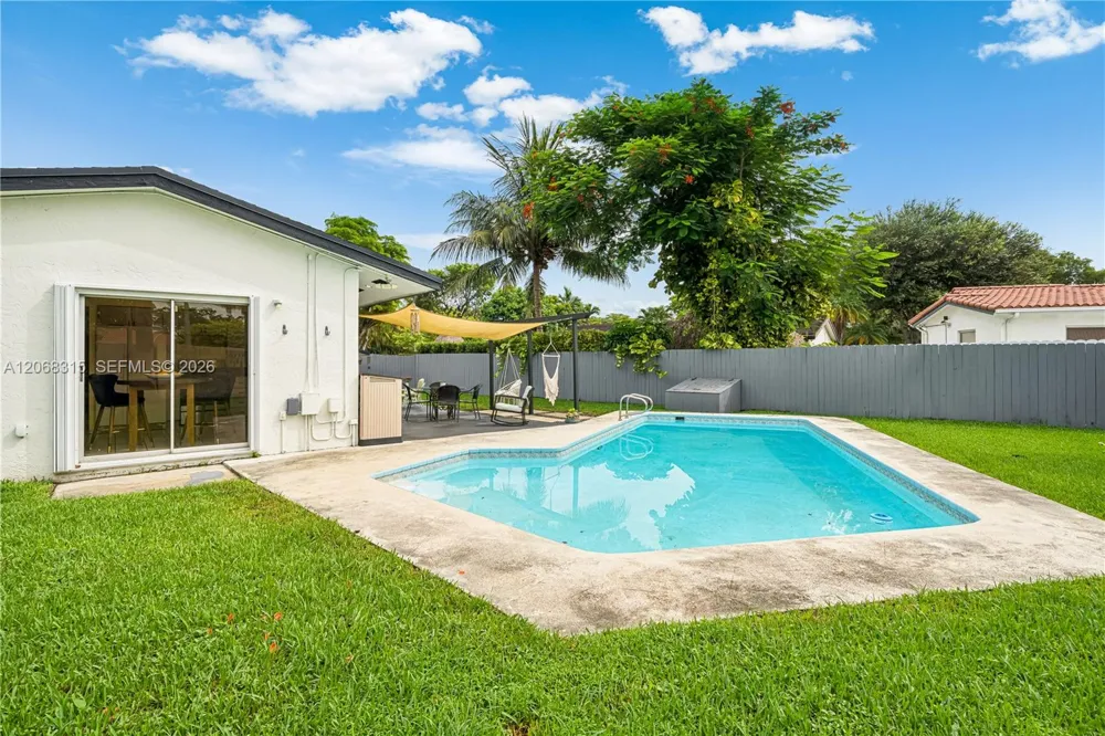 10331 SW 130th Ave Miami, FL 33186