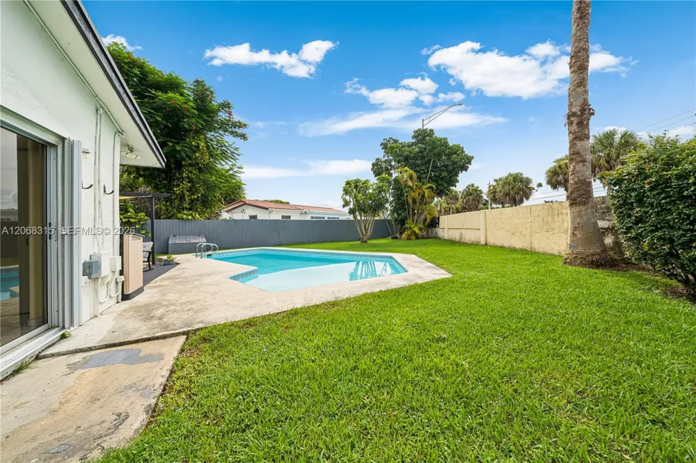 10331 SW 130th Ave Miami, FL 33186