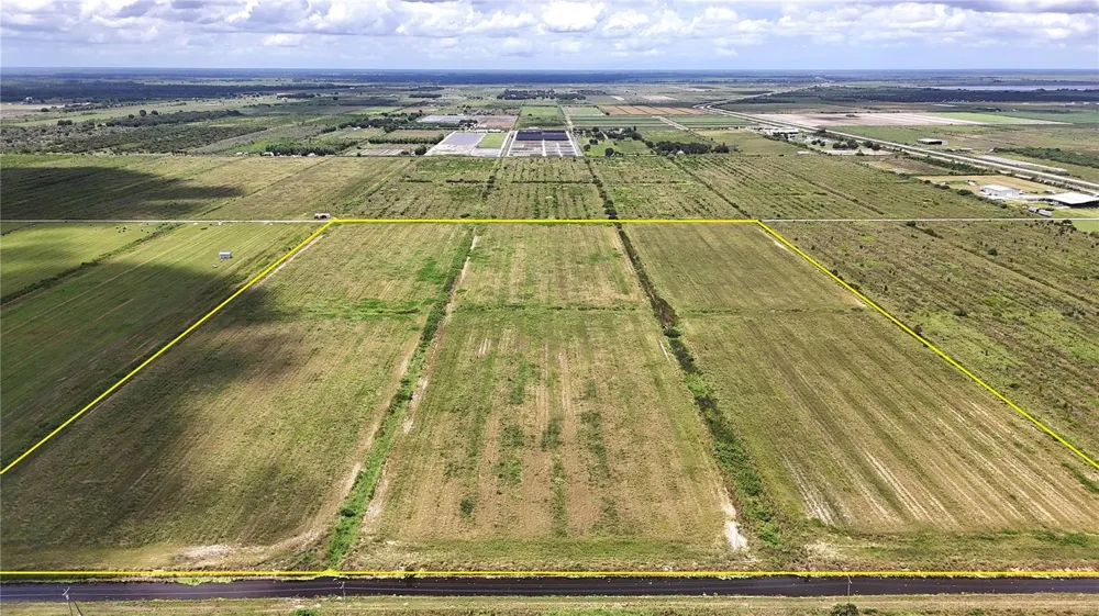 5595 1ST ROAD Labelle, FL 33935