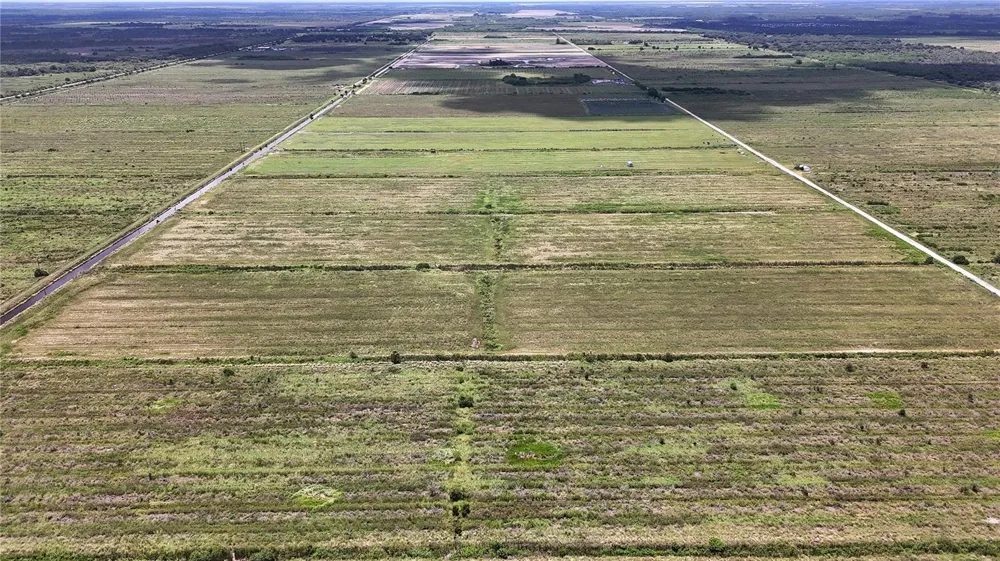 5595 1ST ROAD Labelle, FL 33935