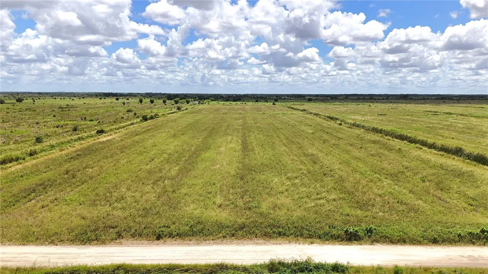 5595 1ST ROAD Labelle, FL 33935