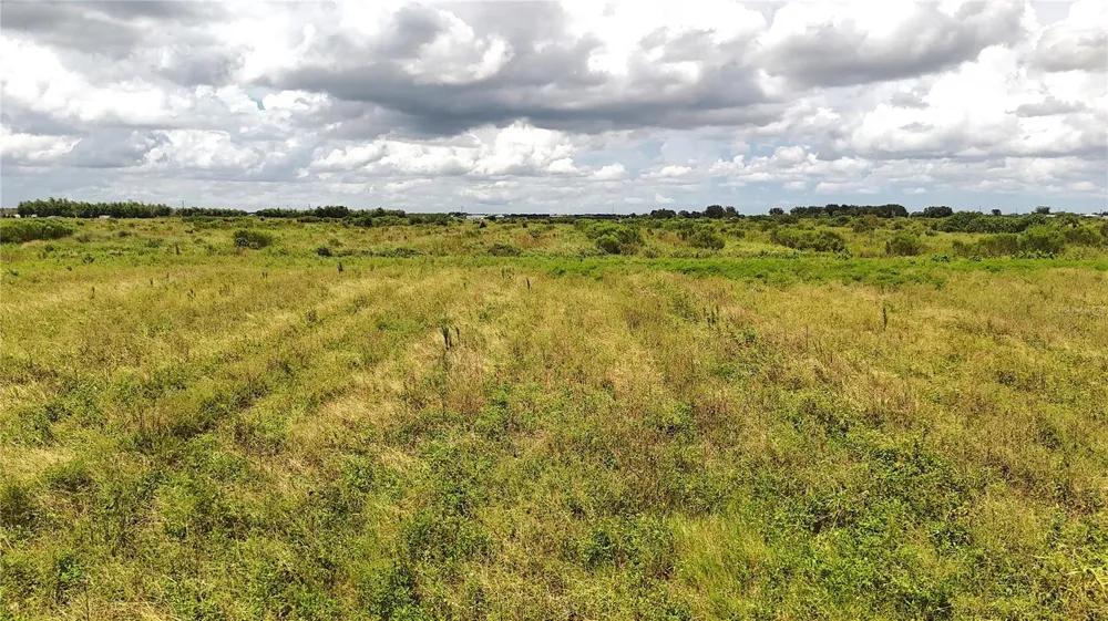 5595 1ST ROAD Labelle, FL 33935