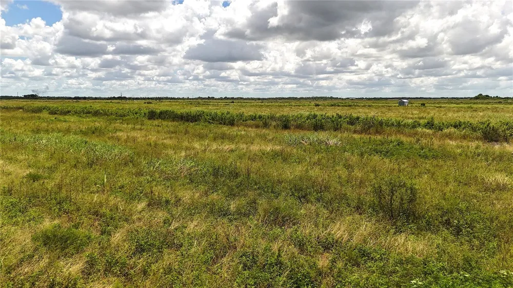 5595 1ST ROAD Labelle, FL 33935