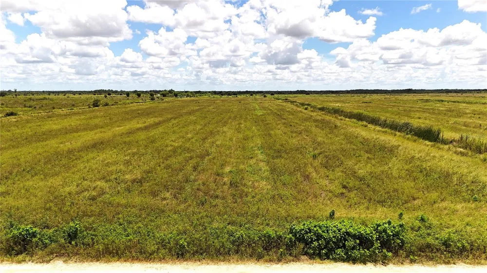 5595 1ST ROAD Labelle, FL 33935