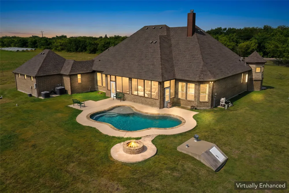 10240 Freeman Road Sanger, TX 76266