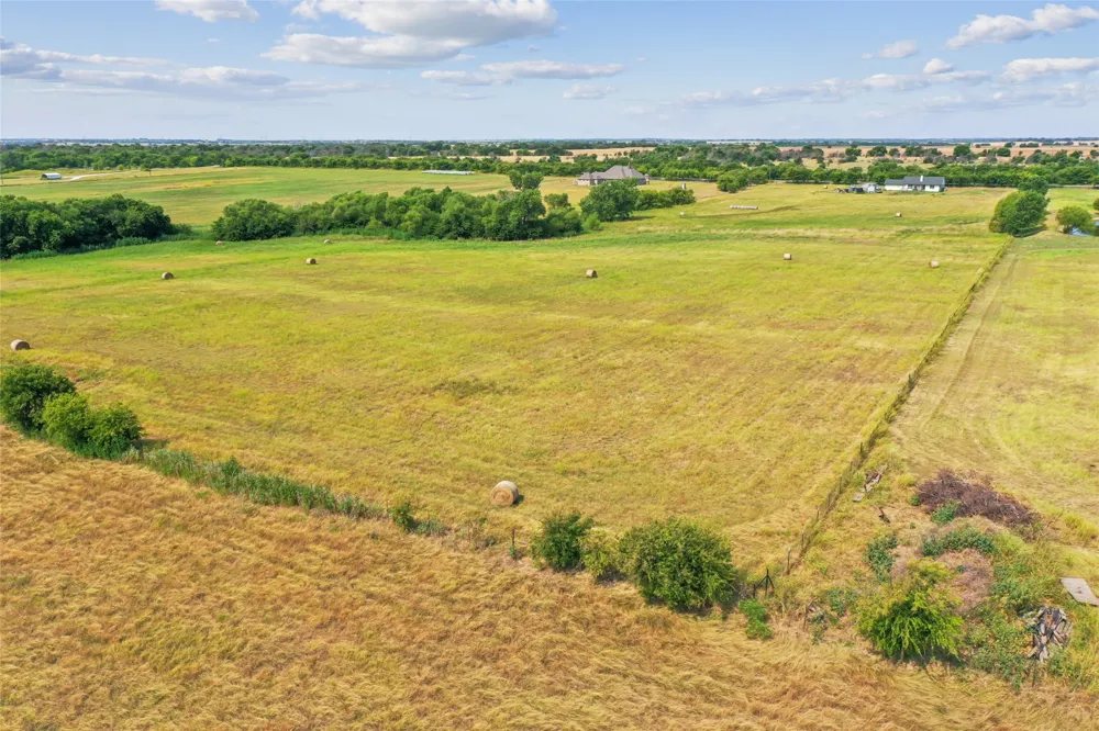 10240 Freeman Road Sanger, TX 76266