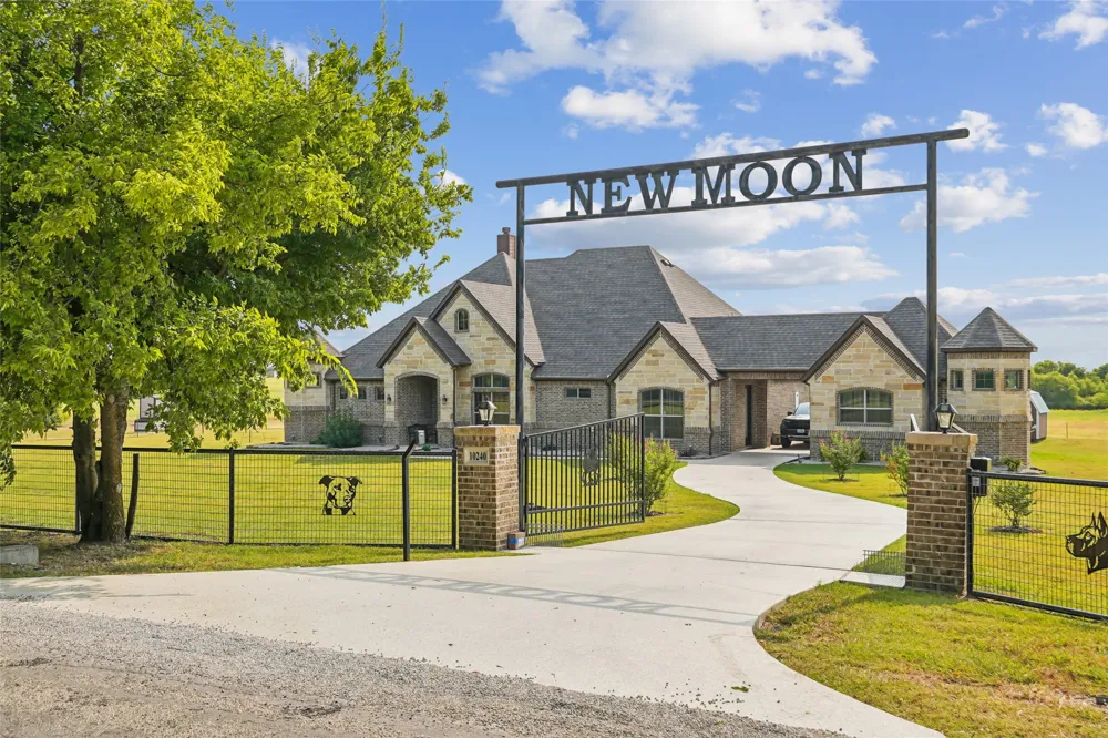 10240 Freeman Road Sanger, TX 76266