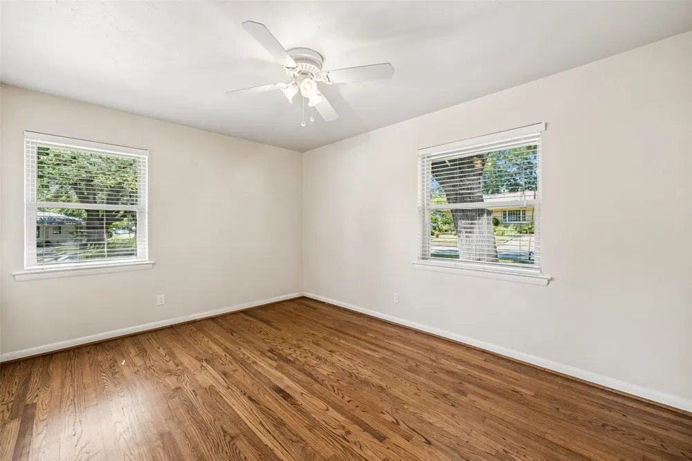 6147 Woodcrest Lane Dallas, TX 75214