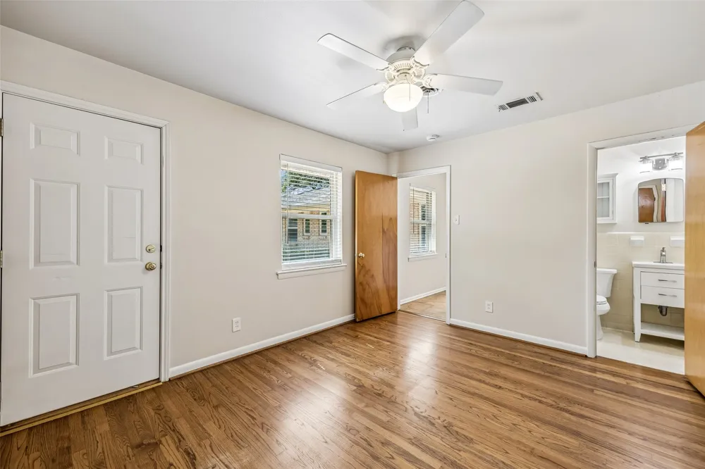 6147 Woodcrest Lane Dallas, TX 75214
