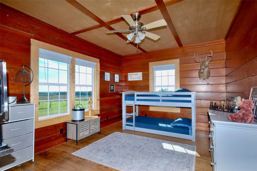 4228 County Road 256 Moulton, TX 77975