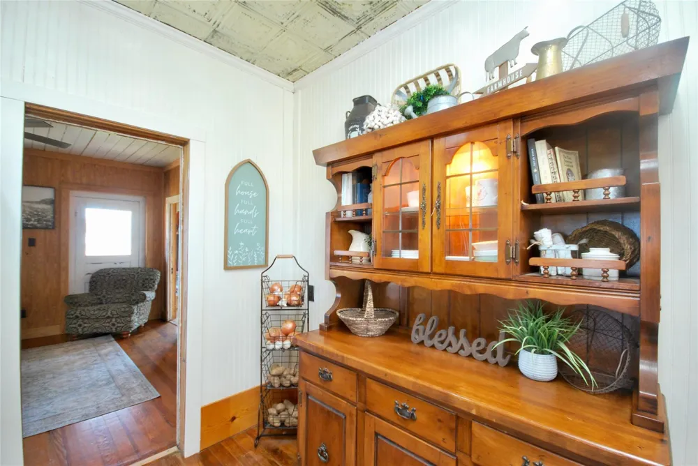 4228 County Road 256 Moulton, TX 77975