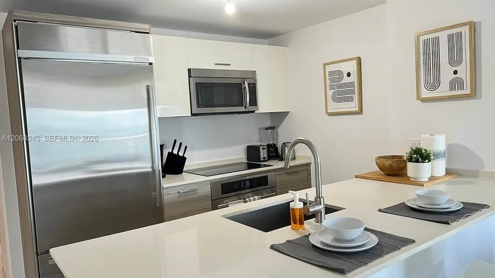 1300 Brickell Bay Dr #3400 Miami, FL 33131