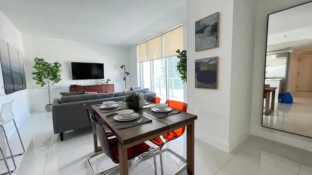 1300 Brickell Bay Dr #3400 Miami, FL 33131