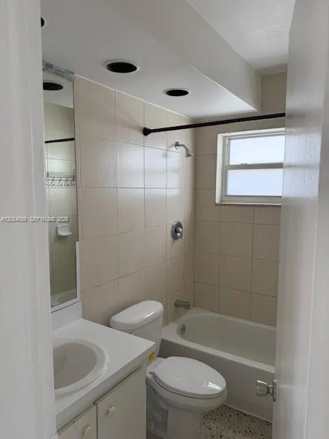 1793 NW 18th Ter #6 Miami, FL 33125