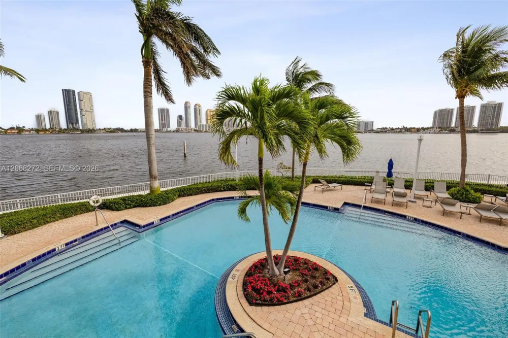3370 Hidden Bay Dr #2813 Aventura, FL 33180