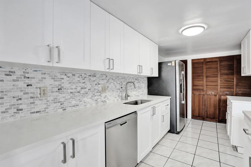 731 E COCO PLUM CIRCLE #4 Plantation, FL 33324