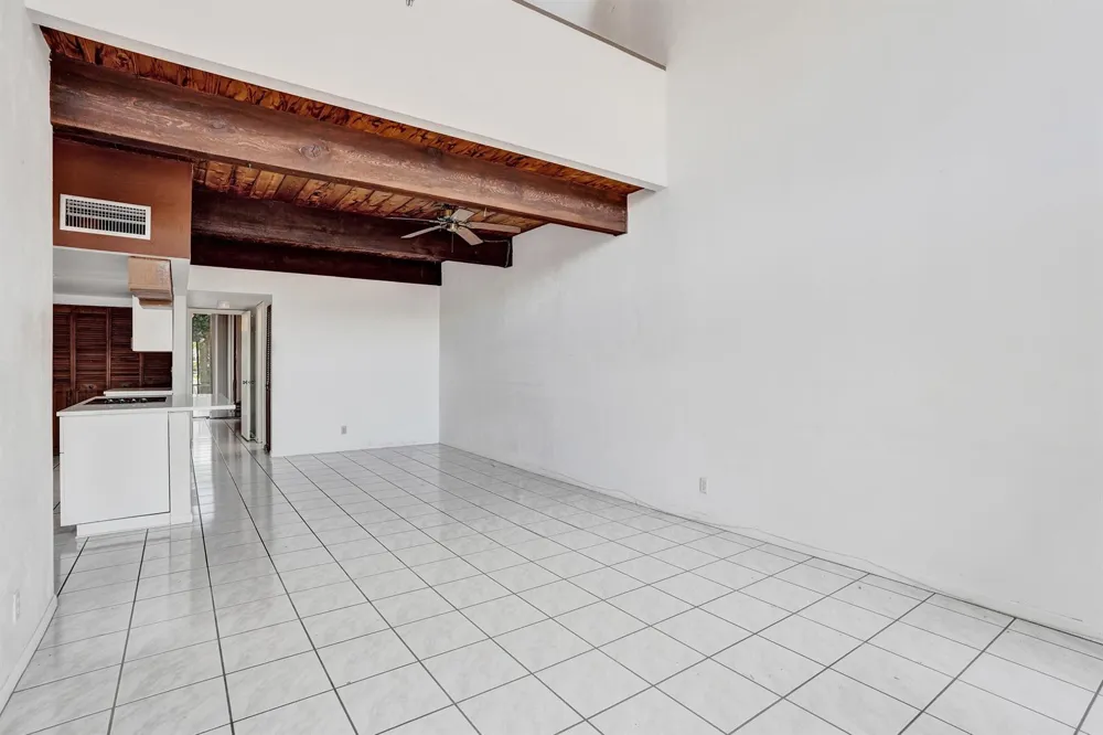 731 E COCO PLUM CIRCLE #4 Plantation, FL 33324