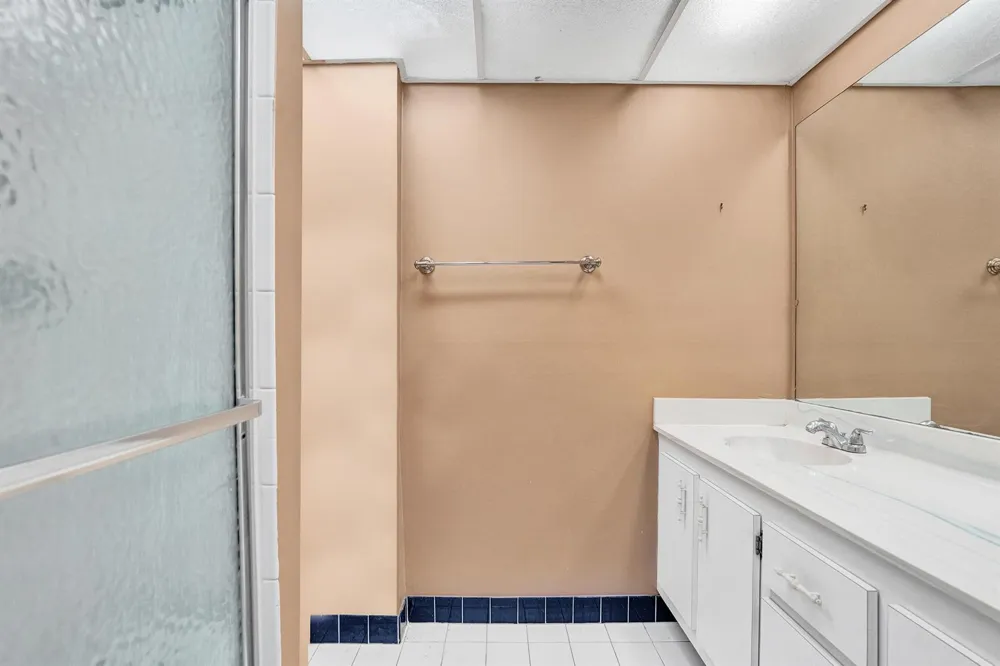 731 E COCO PLUM CIRCLE #4 Plantation, FL 33324
