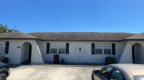 112 SW 35th Terrace