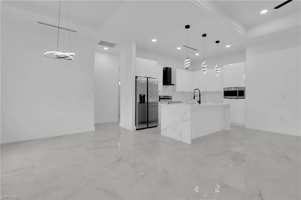 1905 W 13th Street Lehigh Acres, FL 33972