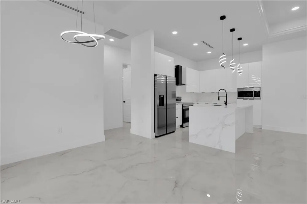 1905 W 13th Street Lehigh Acres, FL 33972