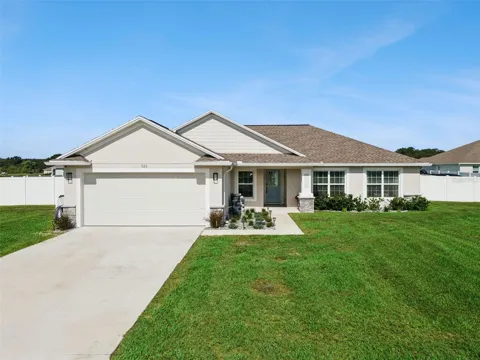 925 LOCHLAND LOOP