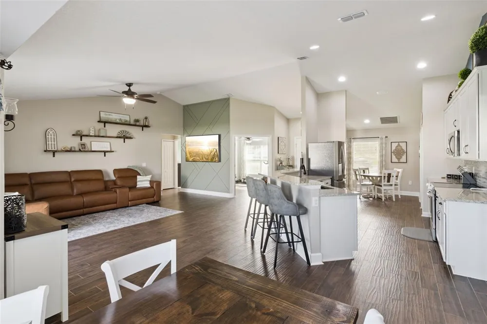 925 LOCHLAND LOOP Bartow, FL 33830
