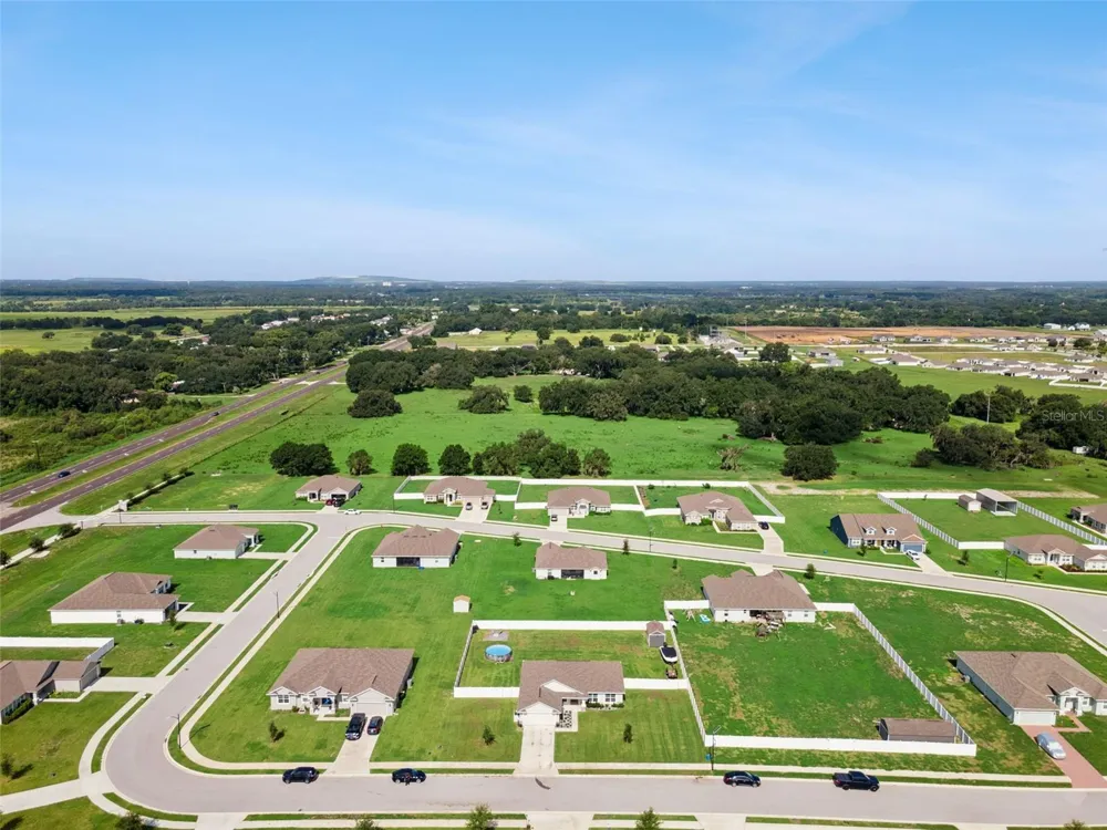925 LOCHLAND LOOP Bartow, FL 33830