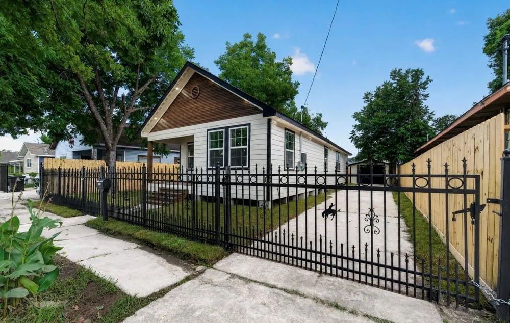 7135 Avenue E Houston, TX 77011