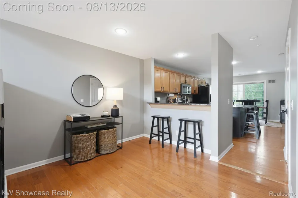 480 Village Lane Milford Village, MI 48381