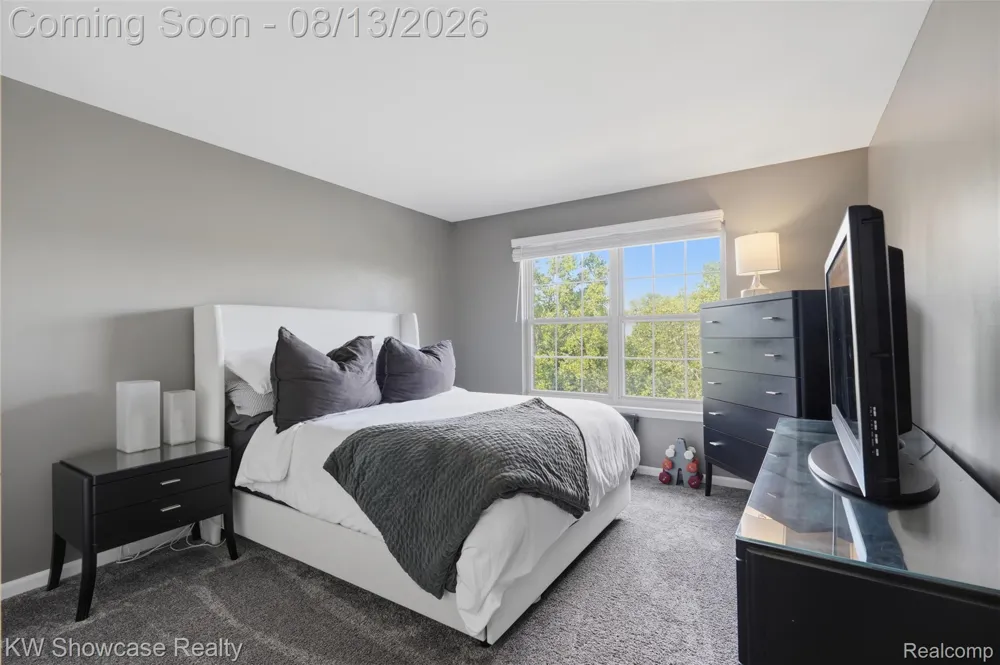 480 Village Lane Milford Village, MI 48381