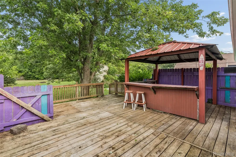 59 Lynn Avenue Waterford Charter Township, MI 48328